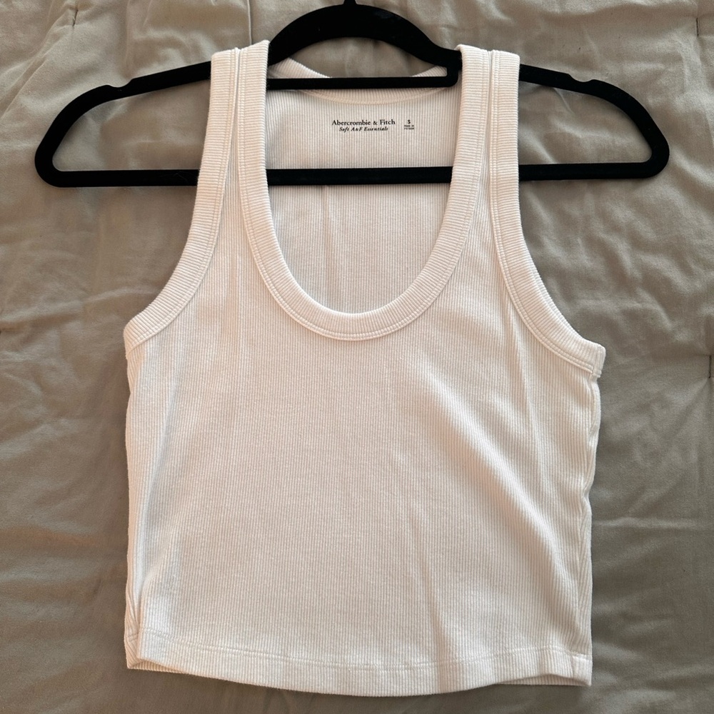 Abercrombie cropped White Tank